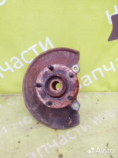 Ступица цапфа кулак передняя правая Mitsubishi Asx