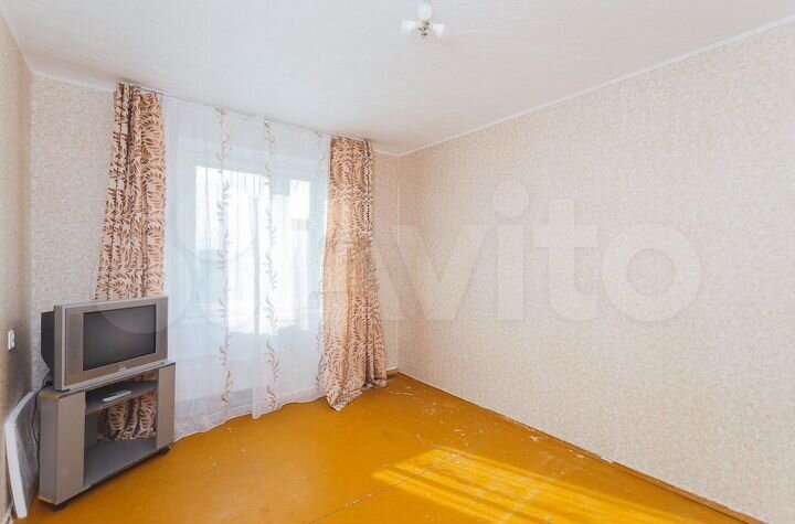 Комната 15 м² в 3-к., 4/14 эт.