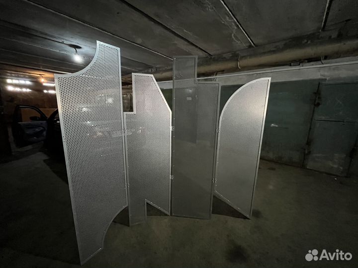 Ширма перегородка для зонирования металлическая