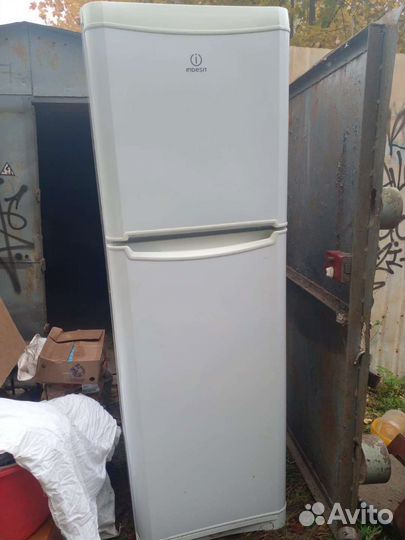 Холодильник бу