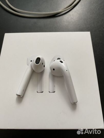 Apple AirPods