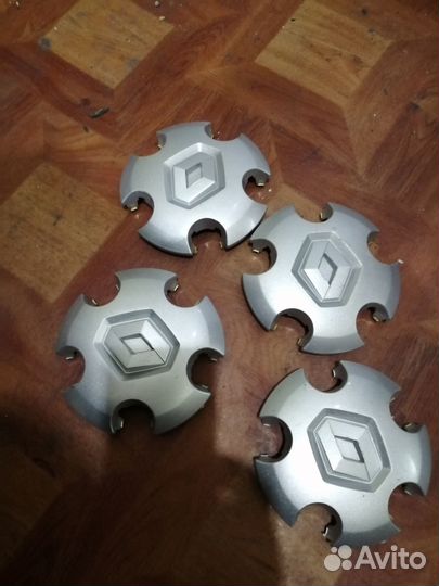 Колпаки на Рено