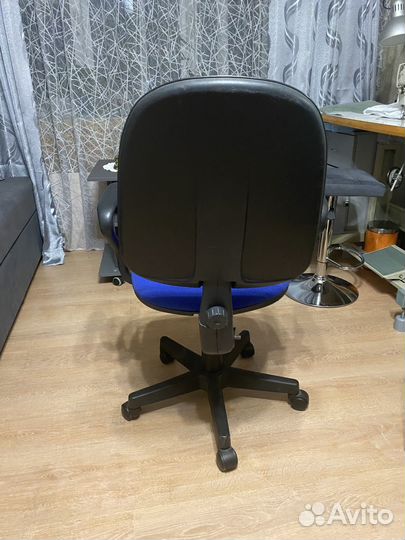 Компьютерное кресло