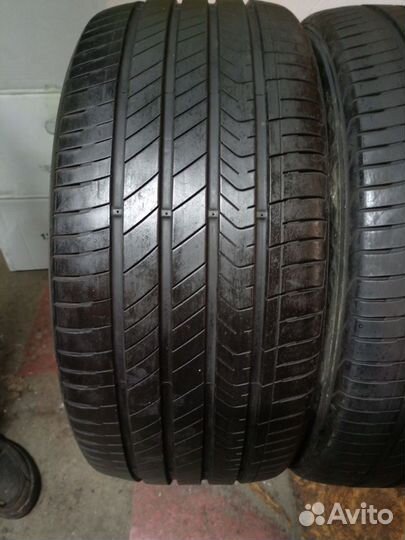 Kumho Majesty 9 Solus TA91 235/45 R17 97W