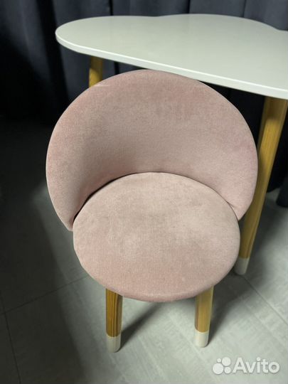 Детский стол и стул