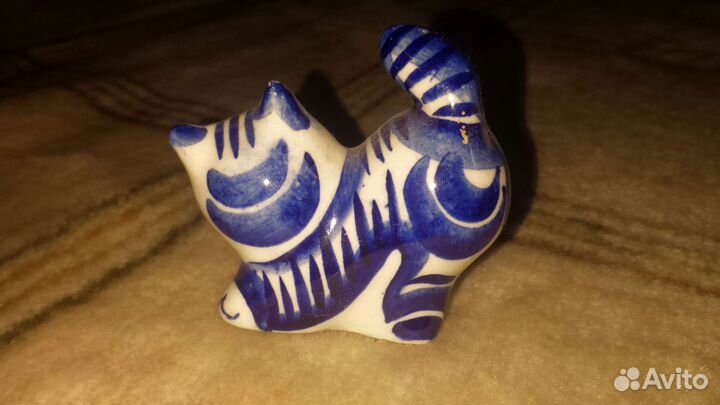 Керамический кот. Гжель