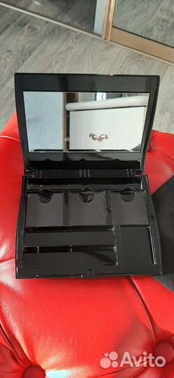 Футляр Мэри Кей