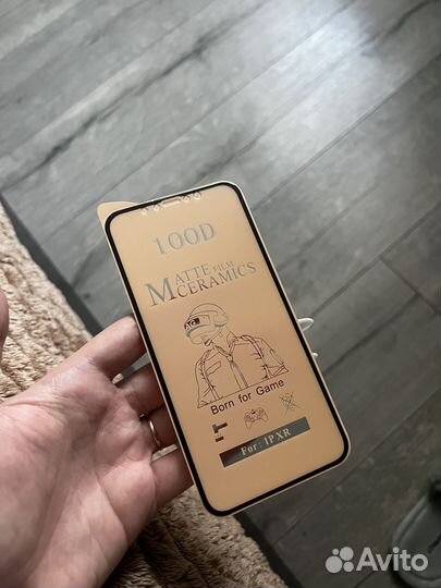 Стекло на iPhone 11