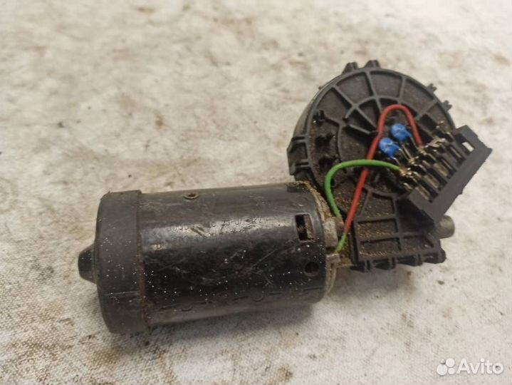 Моторчик стеклоочистителя передний A2108201742