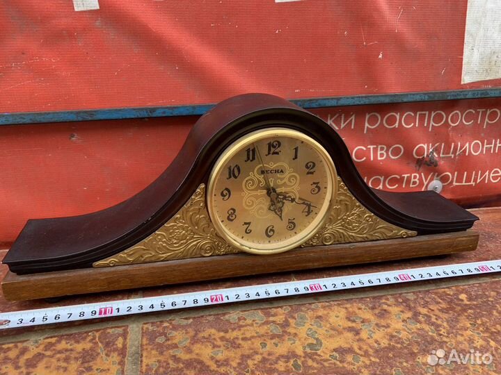 Часы настольные СССР кварцевые Весна