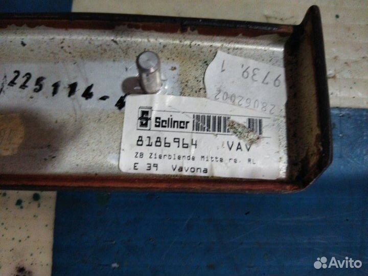 Накладка в салоне