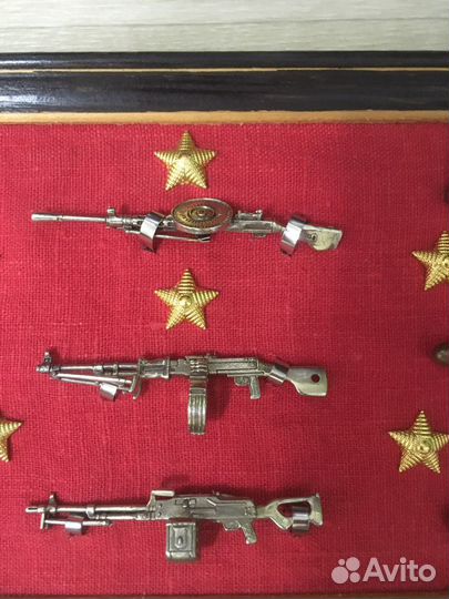 Плакетка « три пулемёта»