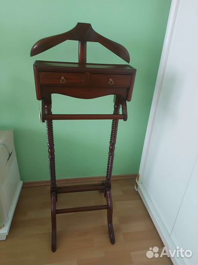 Вешалка напольная