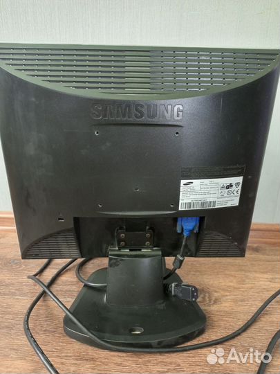 Монитор Samsung 23