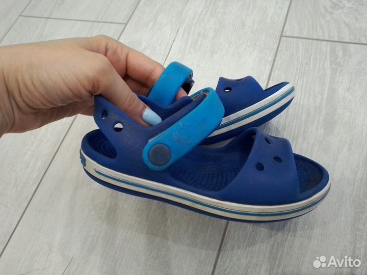 Босоножки Crocs C8