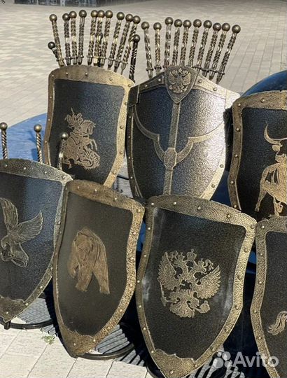 Подставка под шампуры Щит