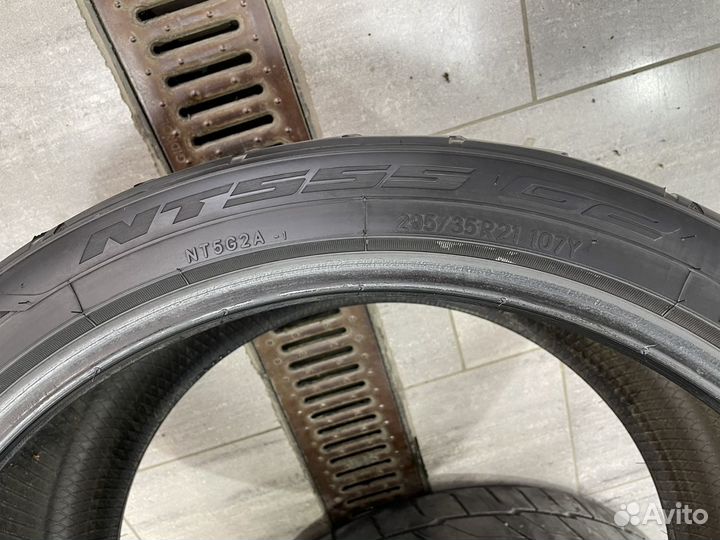Nitto NT555 G2 295/35 R21