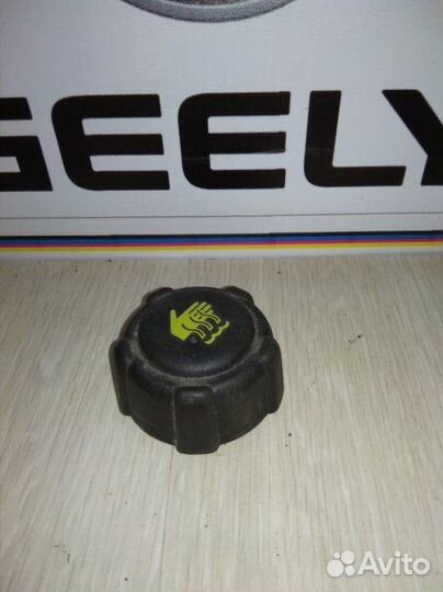 Крышка расширительного бачка Renault sandero