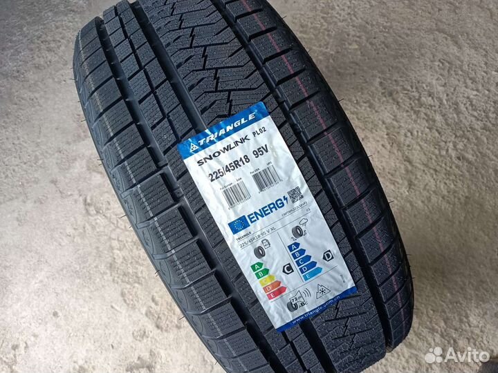 Triangle PL02 225/45 R18 и 255/40 R18