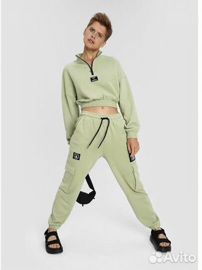 Укороченная кофта