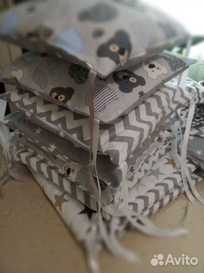 Бортики в детскую кроватку