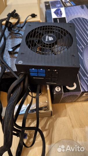 Corsair HX1050