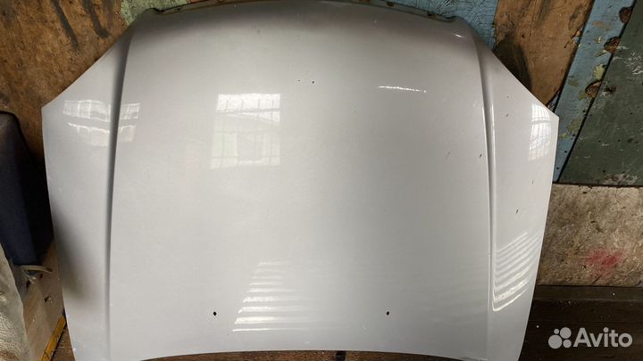 Капот лачети седан,универсал