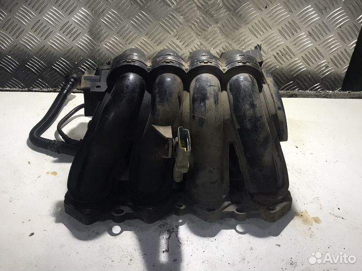 Коллектор впускной Пежо 307 Peugeot 307