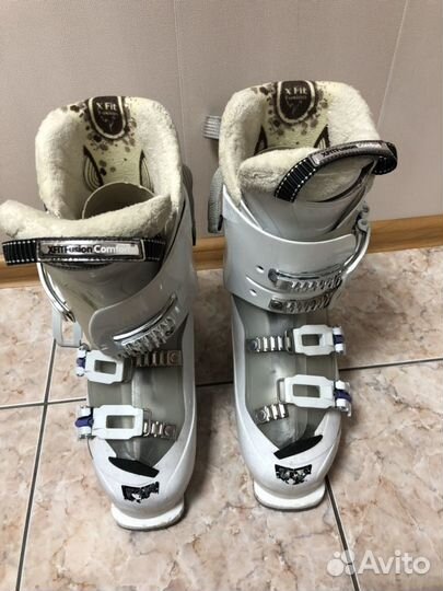 Горнолыжные ботинки