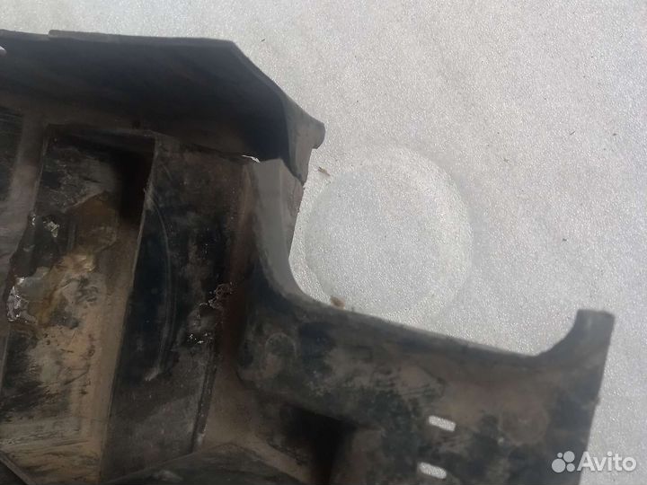 Пластик подрамника Kawasaki ZX 6R 98-99