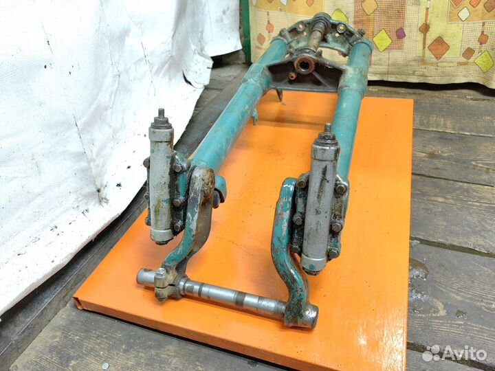 Коротко рычажная Вилка Урал