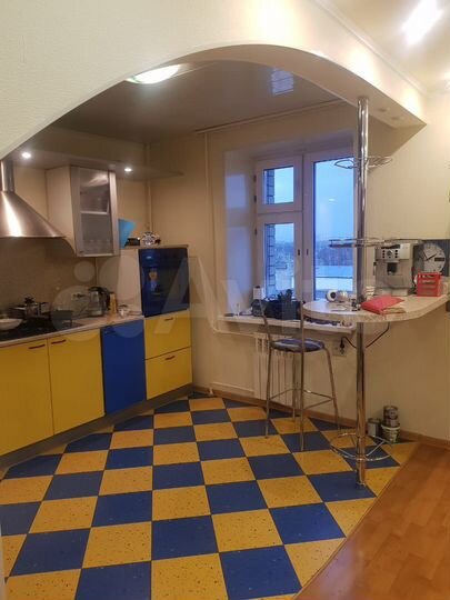 4-к. квартира, 120 м², 6/9 эт.