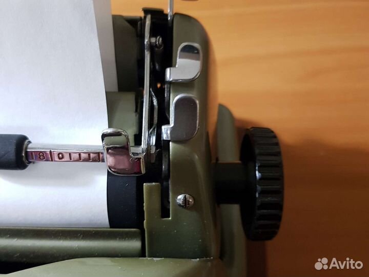 Печатная машинка Erika. Латиница