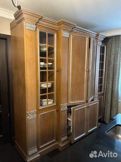 Кухонный гарнитур с островом