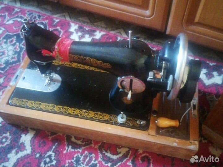 Швейная машина подольская