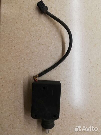 Активатор двери priora