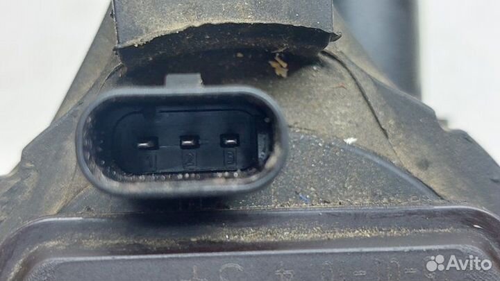 Насос системы охлаждения Volkswagen Jetta 6 2.0