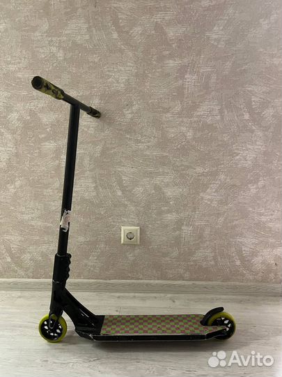 Трюковой самокат hipe