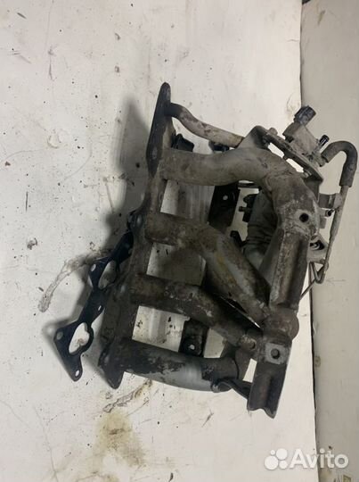 Впускной коллектор Lancer 9. 4G13