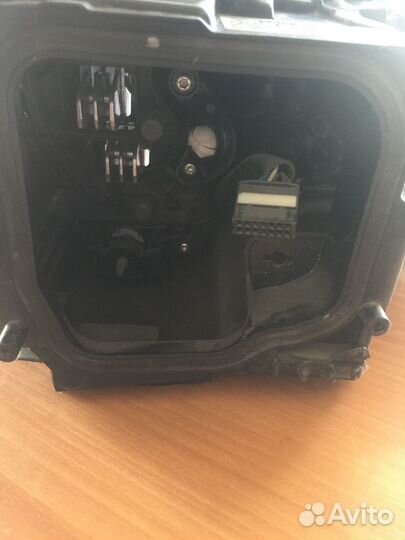 Фара правая Audi A8 D4 2010 г.в. 4H0941030J