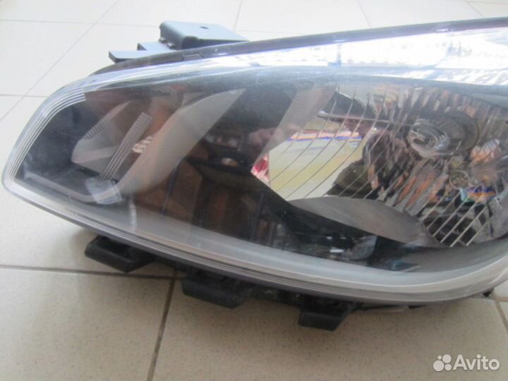 Фара левая Kia Rio
