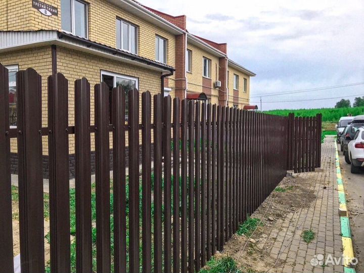 Штакетник металлический