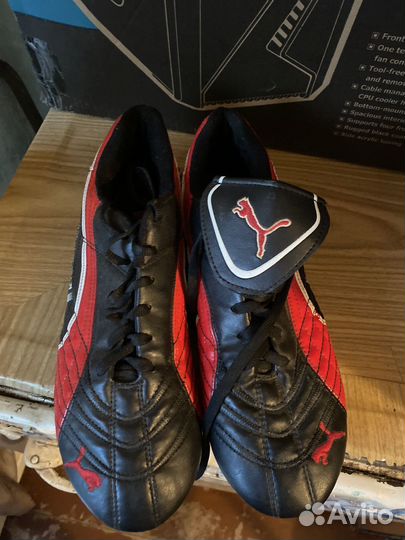 Футбольные бутсы puma