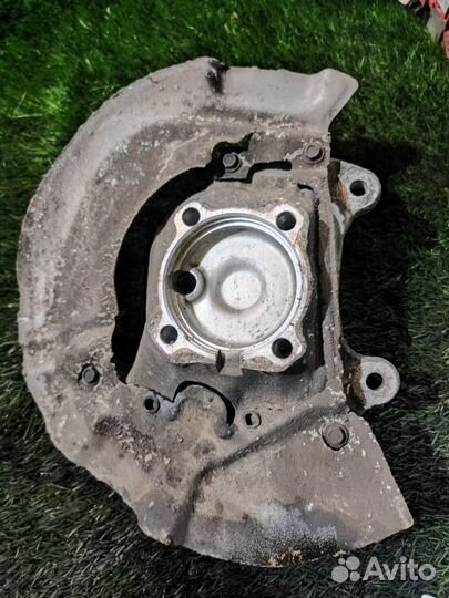 Кулак поворотный передний левый Bmw 520D E60 N47