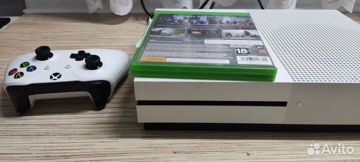 X BOX ONE S