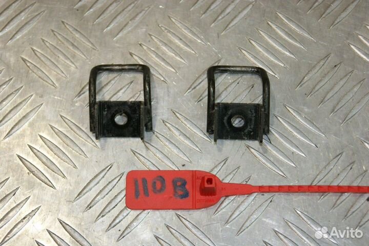 Крючок Kawasaki ZZR400-2