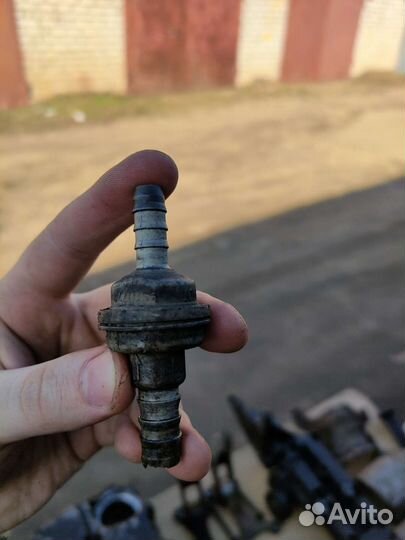 Обратный клапан Volvo