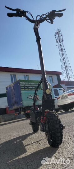 Электросамокат с сиденьем