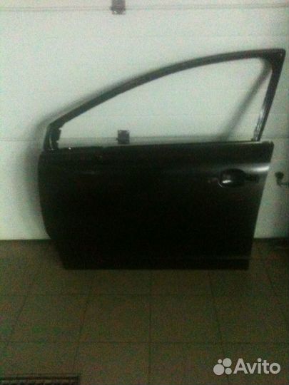 Дверь на Citroen c4 левое водительское