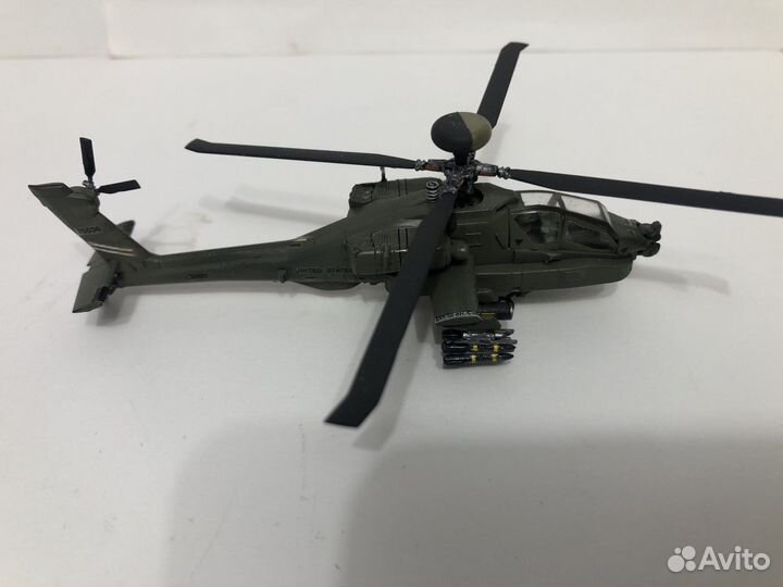 Модель вертолета Апач